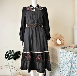 Vintage 1980s dark green bohemian prairie folk midi dress with peter pan collar